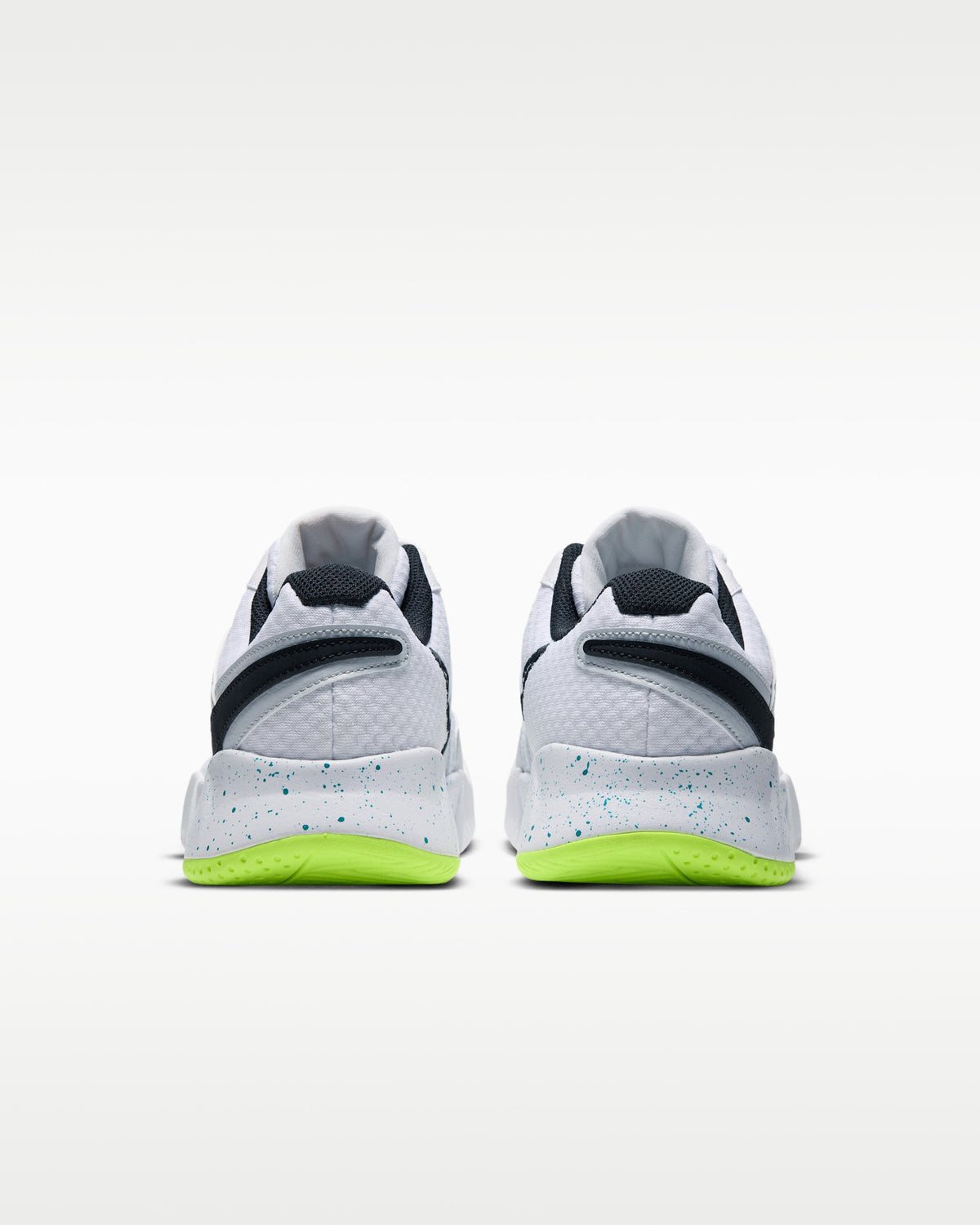 NikeCourt Lite 4