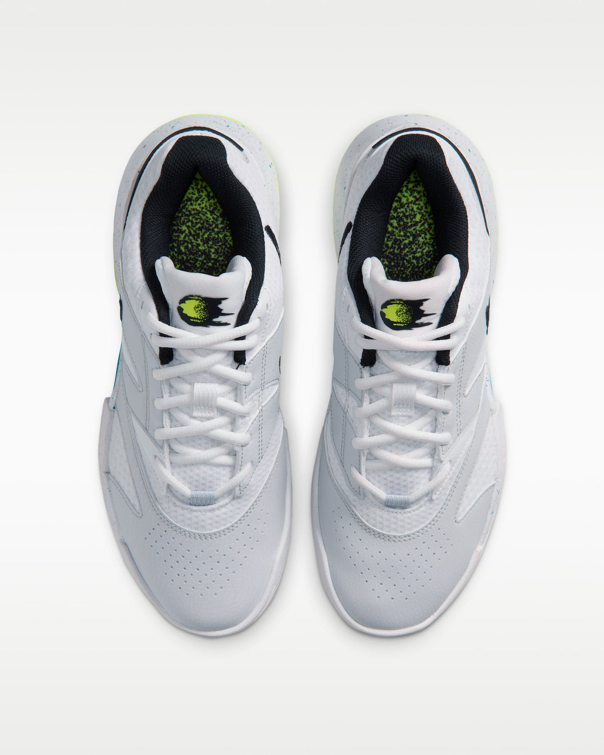 NikeCourt Lite 4